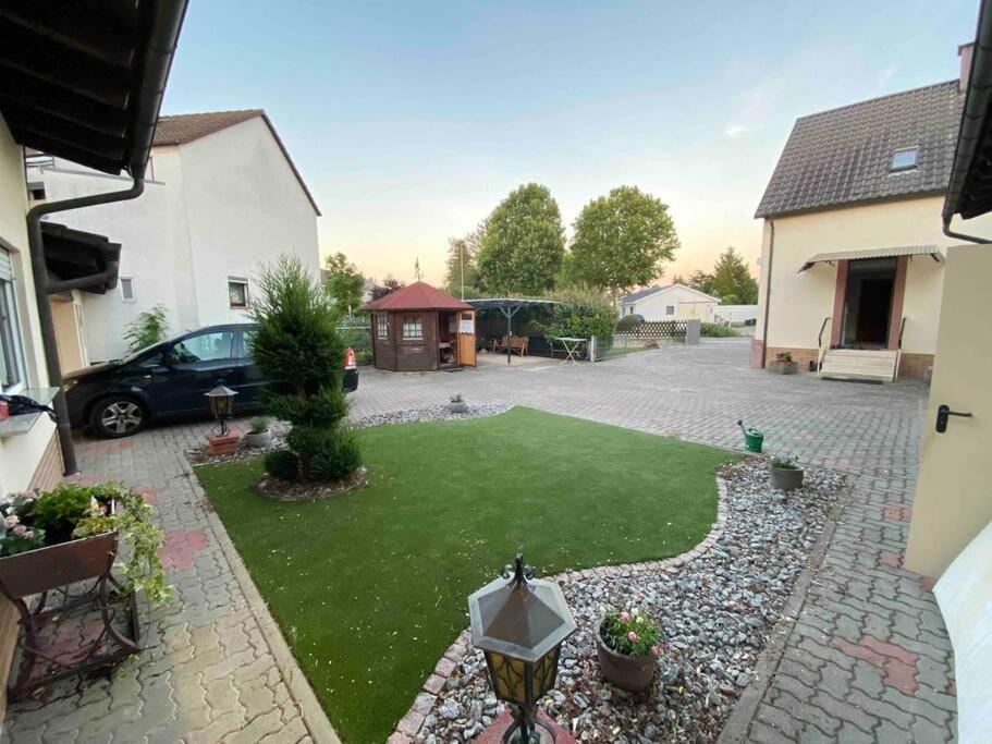 Ferienwohnung Malin Ludwigshafen am Rhein Exterior photo